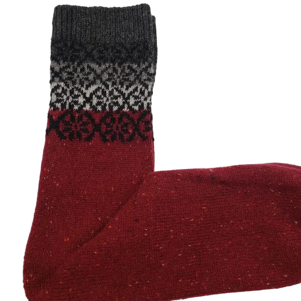 Garnet Hill 82% Cashmere Pattern‎ Luxury Crew Socks Burgundy Black Annalise Med